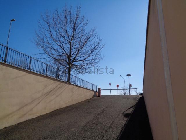 Garage in vendita di m² in Via Alessandro Volta