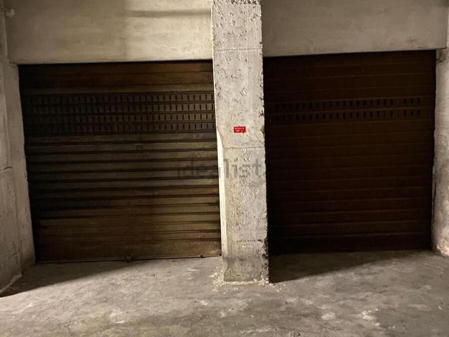 Garage in vendita di m² in Via Angelo Scarsellini, 36