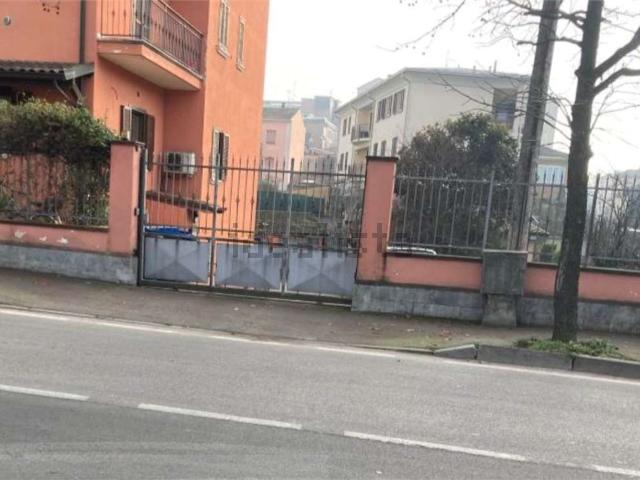 Garage in vendita di m² in Via Antonio Anguissola, 10