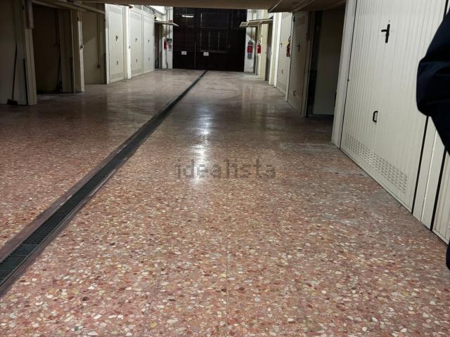 Garage in vendita di m² in Via Ascanio Sobrero, 15