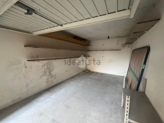 Garage in vendita di m² in Via Armando Diaz, 3