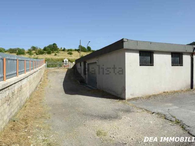 Garage in vendita di m² in Via Arano, 8