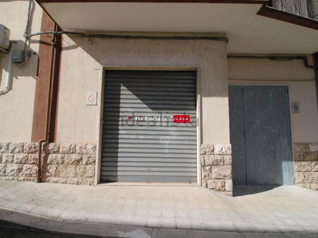 Garage in vendita di m² in Via Archita, 5