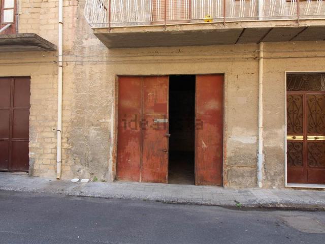 Garage in vendita di m² in Via Arezzo