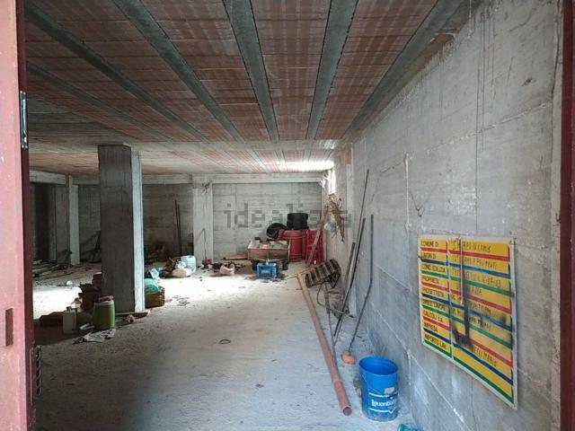 Garage in vendita di m² in Via Atene, 12
