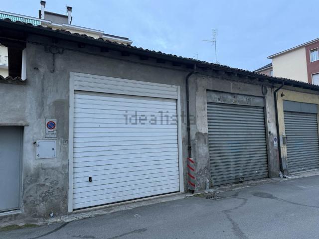 Garage in vendita di m² in Via Augusto Balsamo, 4