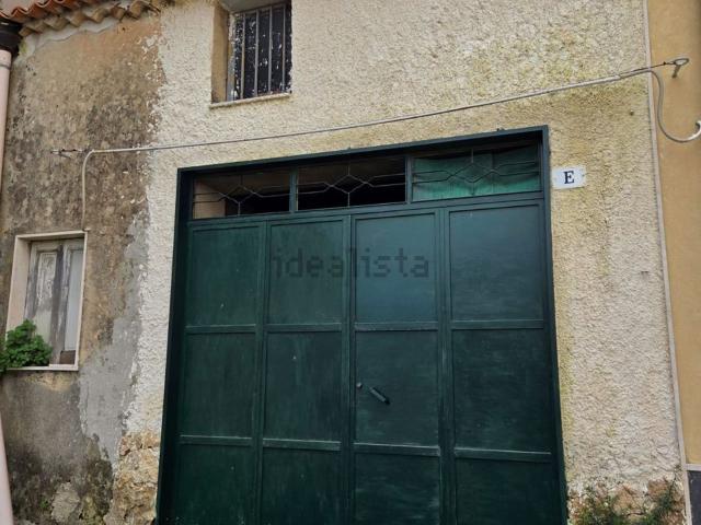 Garage in vendita di m² in Via Aurelio Saffi, 53