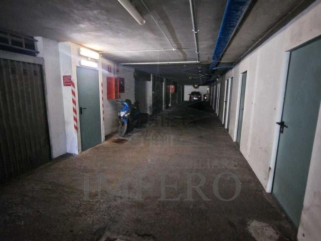 Garage in vendita di m² in Via Bandette, 26
