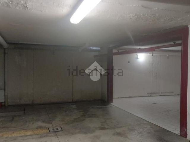Garage in vendita di m² in Via Battindarno
