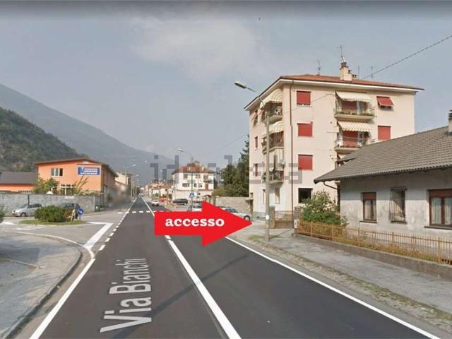 Garage in vendita di m² in Via Bianchi, 225