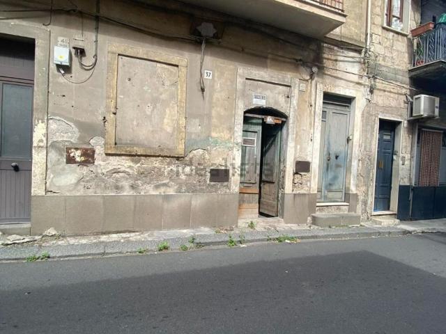 Garage in vendita di m² in Via Bosco Cappuccio, 43