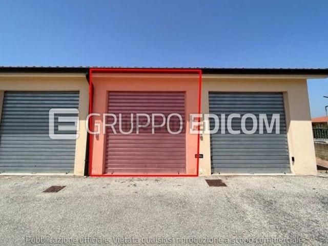 Garage in vendita di m² in Via Bosco Lupino