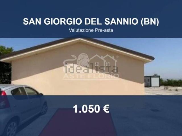 Garage in vendita di m² in Via Bosco Lupino