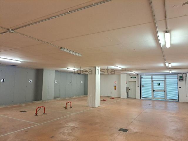 Garage in vendita di m² in Via Brondi, 16