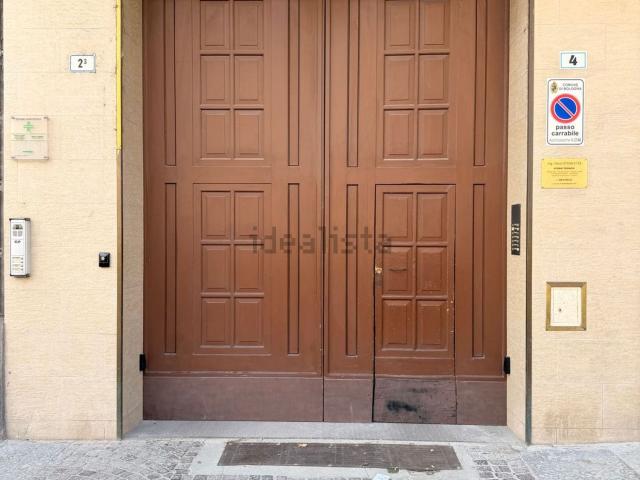 Garage in vendita di m² in Via Camillo Casarini, 4