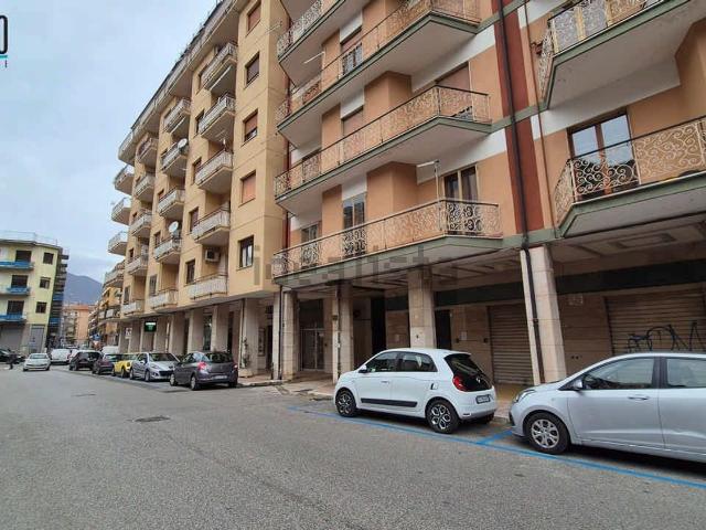 Garage in vendita di m² in Via Campane, 26