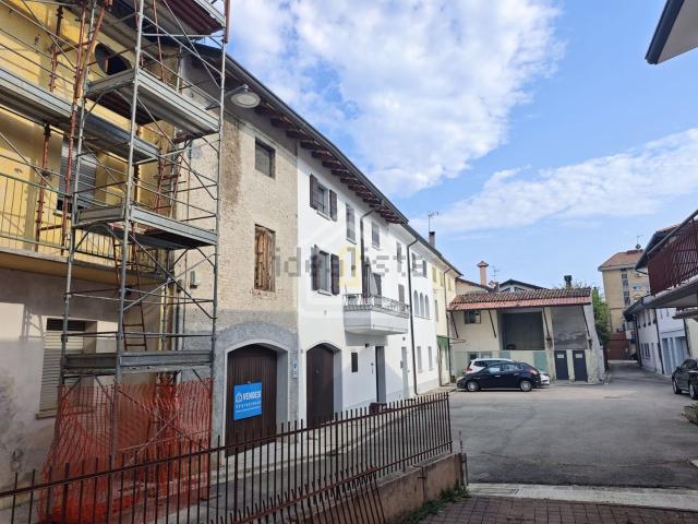 Garage in vendita di m² in Via Canale Primo, 14