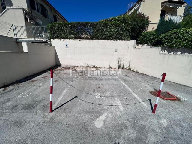 Garage in vendita di m² in Via Caduti del Lavoro