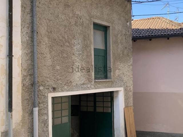 Garage in vendita di m² in Via Carrara
