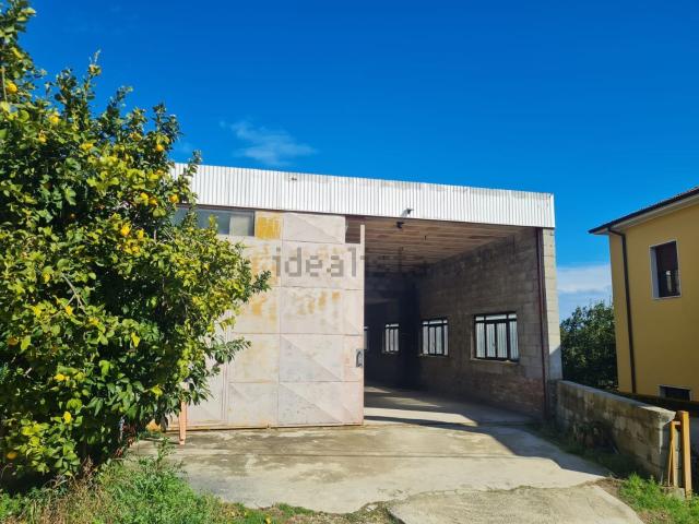 Garage in vendita di m² in Via Cecco Angiolieri