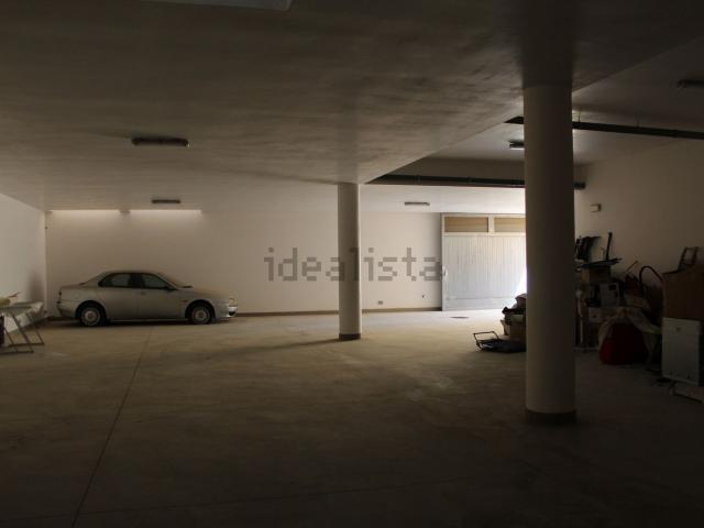 Garage in vendita di m² in Via Ceglie