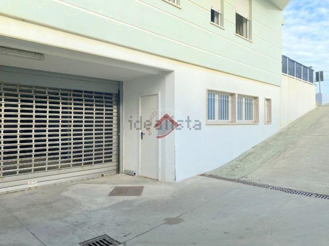 Garage in vendita di m² in Via Cristoforo Colombo, 590