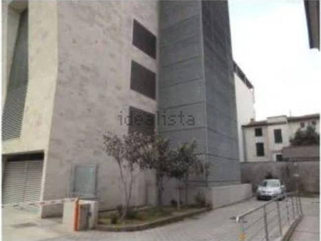 Garage in vendita di m² in Via Curtatone, 69