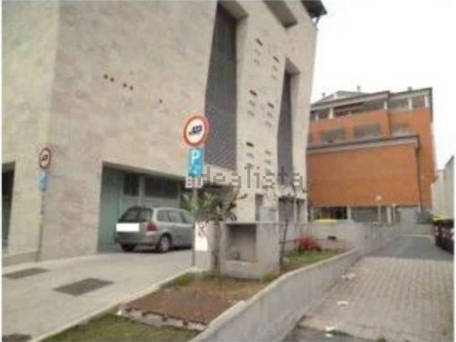 Garage in vendita di m² in Via Curtatone, 69