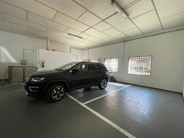 Garage in vendita di m² in Via dei Baluardi