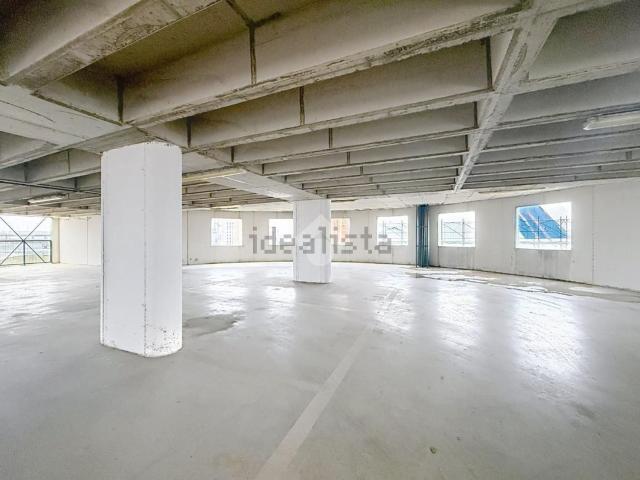 Garage in vendita di m² in Via delle Cateratte, 84