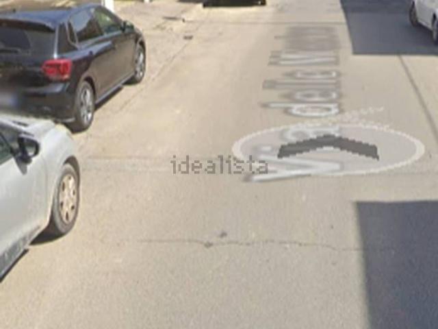 Garage in vendita di m² in Via di Popolino