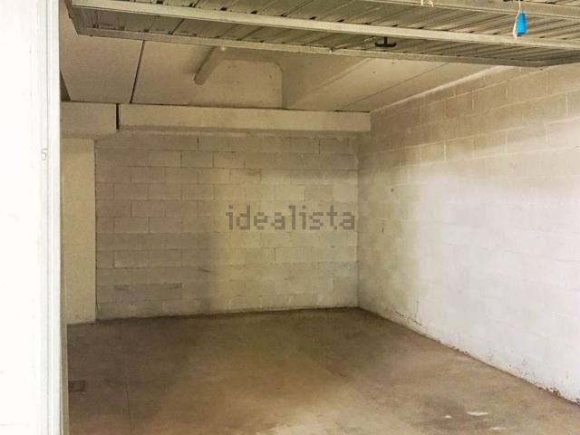 Garage in vendita di m² in Via Donato Bramante