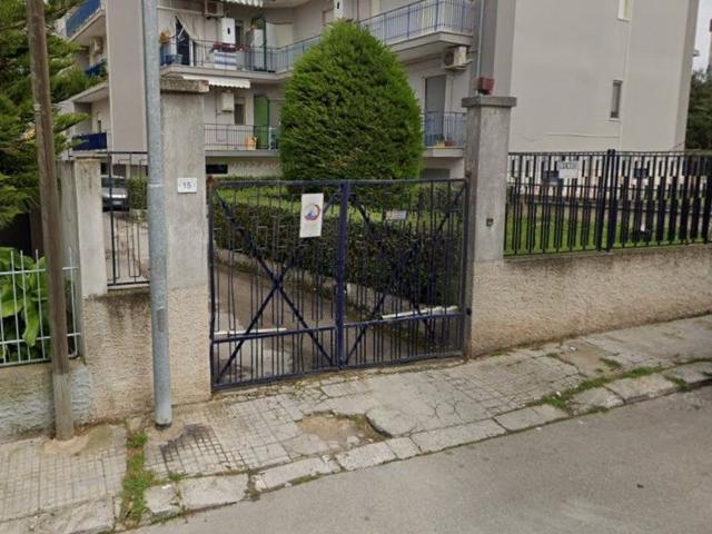 Garage in vendita di m² in Via donizetti