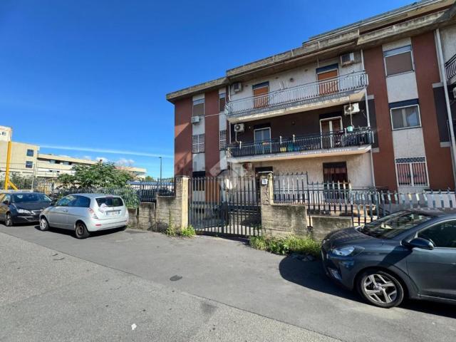 Garage in vendita di m² in Via Enrico Fermi, 10