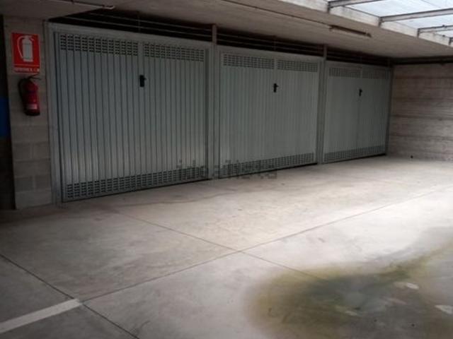 Garage in vendita di m² in Via Ettore Motta, 2