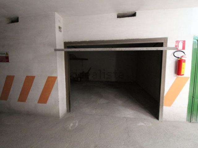 Garage in vendita di m² in Via F. Rubichi, 6