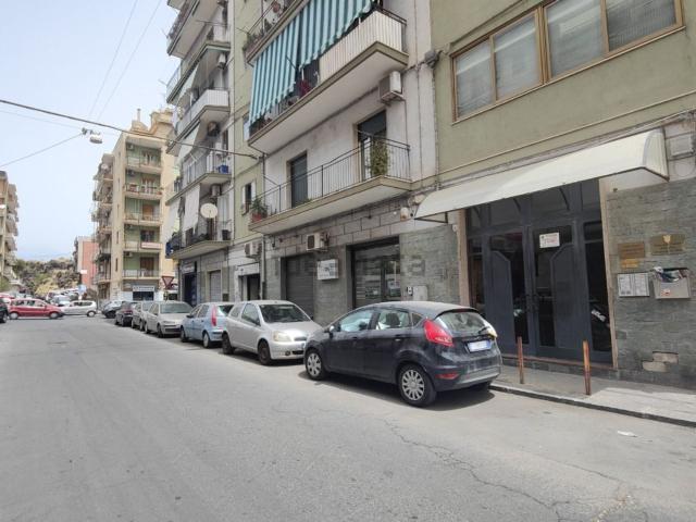 Garage in vendita di m² in Via Federico Confalonieri