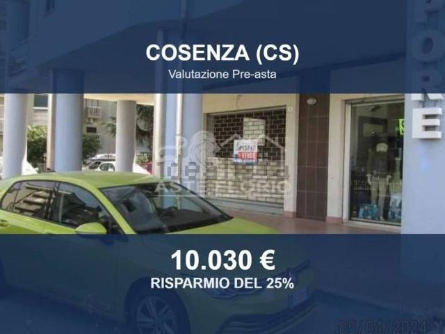 Garage in vendita di m² in Via Felice Fiore