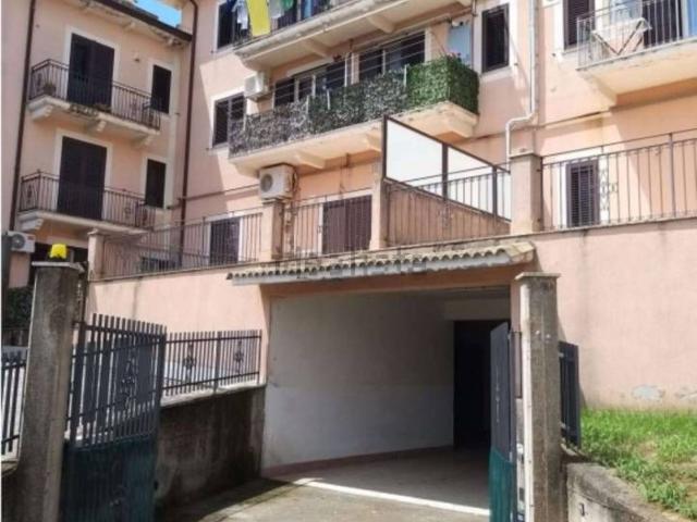 Garage in vendita di m² in Via Ferruccio Parri