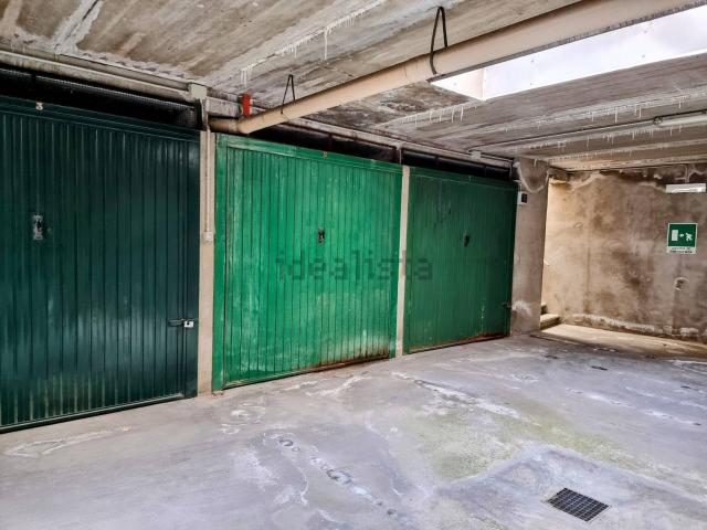 Garage in vendita di m² in Via Fiume