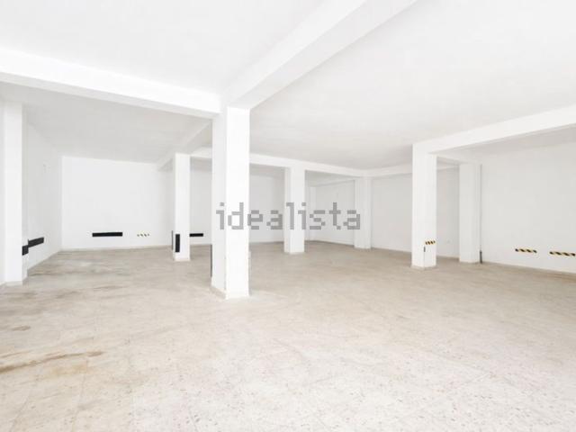 Garage in vendita di m² in Via Franca Maria Gianni, 46