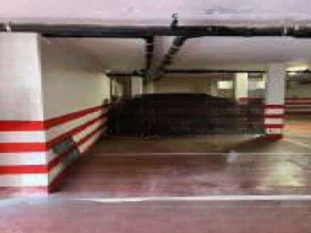 Garage in vendita di m² in Via Francesco Ciusa