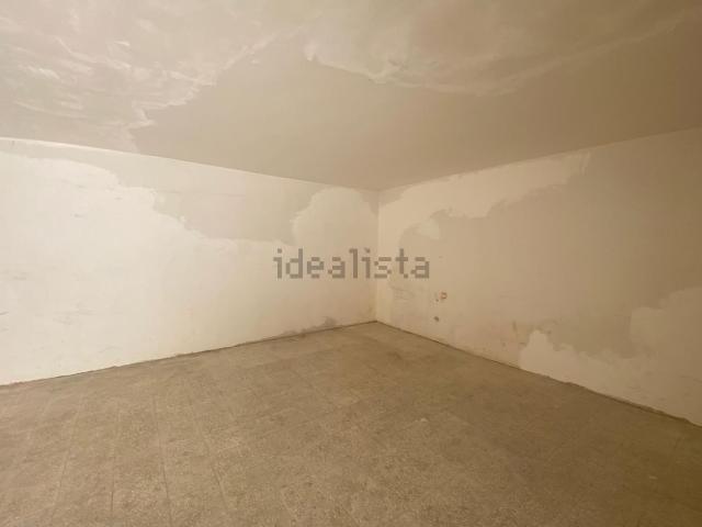 Garage in vendita di m² in Via Francesca Corso, 5