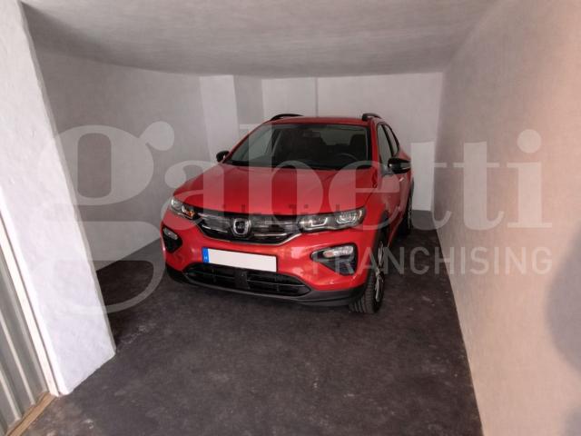 Garage in vendita di m² in Viale Mediterraneo