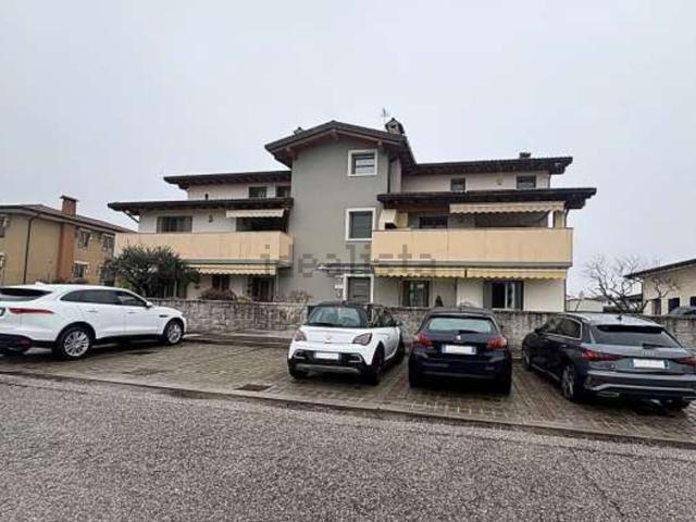 Garage in vendita di m² in Via Giacomo Matteotti