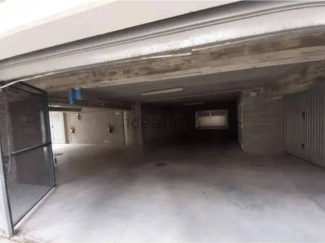 Garage in vendita di m² in Via Giuseppe Verdi, 25