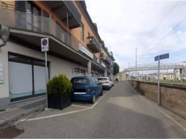 Garage in vendita di m² in Via Giuseppe Verdi, 25
