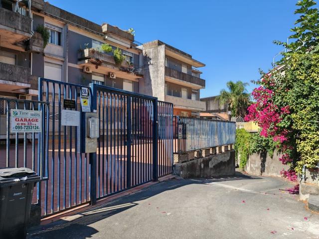 Garage in vendita di m² in Via Giuseppe de Felice, 20