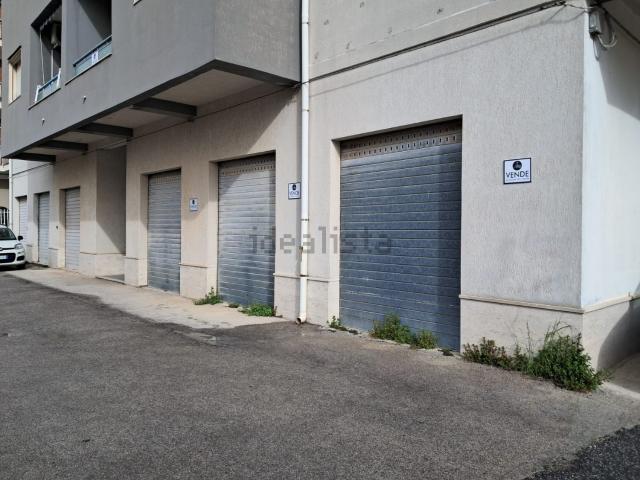 Garage in vendita di m² in Via Giuseppe Fava, 5