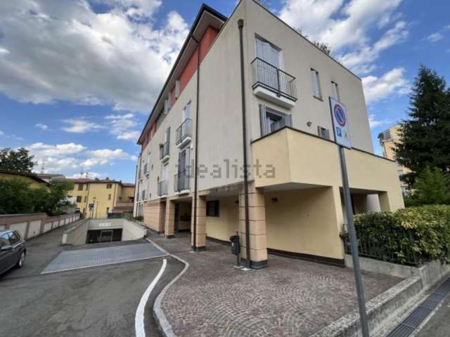Garage in vendita di m² in Via Giuseppe Mazzini